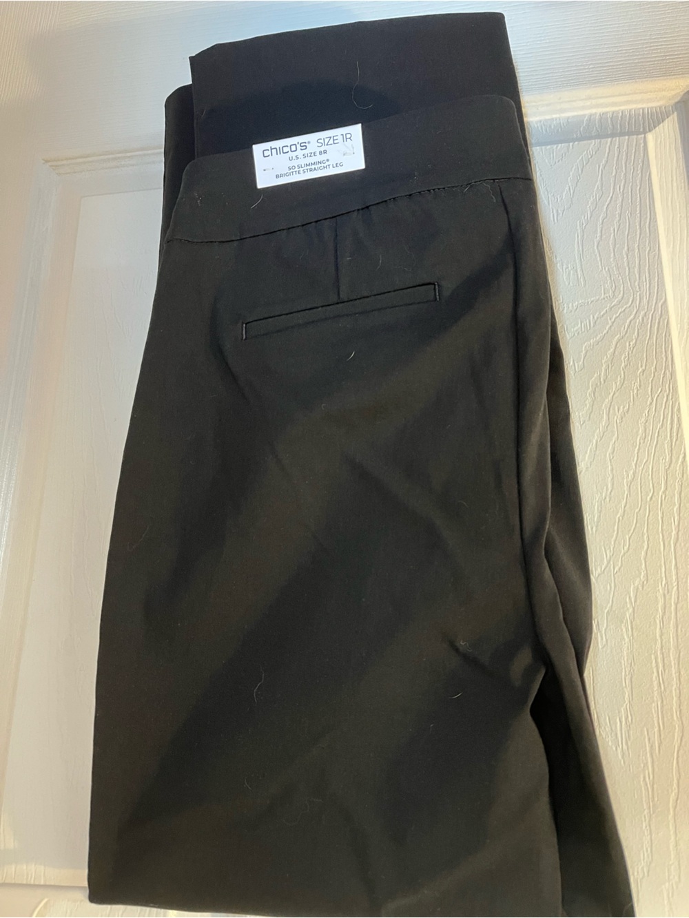 Chico's black straight leg crop pant.